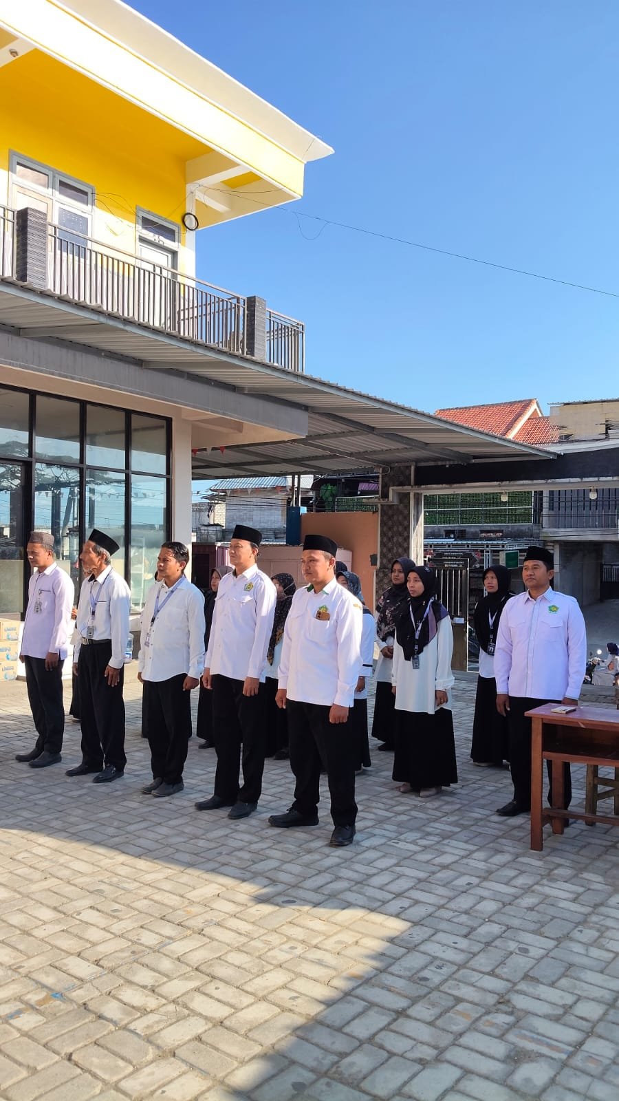 Suasana Guru saat mengikuti Apel MATAMUDA